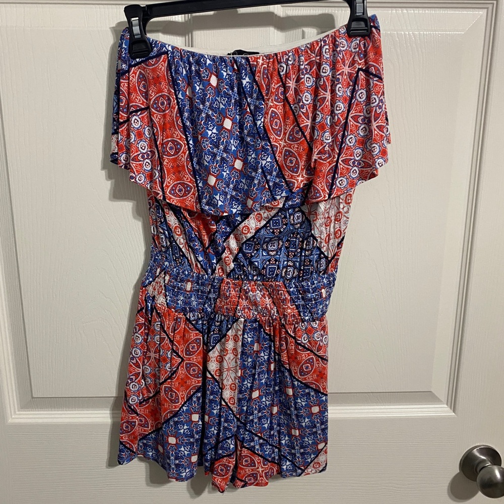 Jessica Simpson Romper!  Orange/blue/off white size Small excellent condition